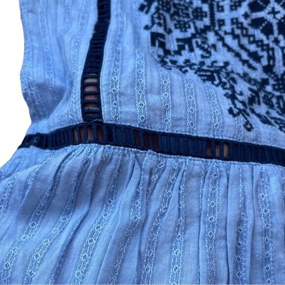 Caslon Top Sleeveless Blue Cotton Cross Stitch Keyhole Peep Holes Size XS Petite - Picture 7 of 9